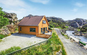  Holiday home Kvalavåg Tresvikvegen  Авалдснес